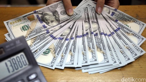 Dolar AS Sentuh Rp 13.801 Dolar AS Sentuh Rp 13.801