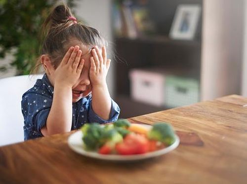 Ingin Mengajarkan Balita Makan Sayur? Begini Caranya
