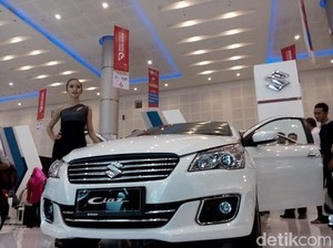 Beli Mobil Baru Namun Produksi Lawas, Untungkah?