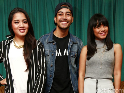 Jika Gamal-Audrey Berantem, Cantika Main Handphone Jika Gamal-Audrey Berantem, Cantika Main Handphone