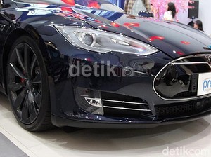 Mobil Listrik Tesla Didenda Karena Dianggap Timbulkan Polusi di Singapura