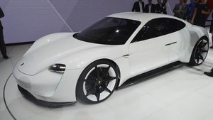 Porsche Siap Jualan Mobil Listrik