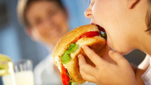 5 Mitos Diet yang Malah Bisa Bikin Gemuk 4 5 Mitos Diet yang Malah Bisa Bikin Gemuk 4
