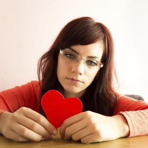 Si Dia Belum Juga Katakan Cinta, Haruskah Nyatakan Perasaan Duluan? Si Dia Belum Juga Katakan Cinta, Haruskah Nyatakan Perasaan Duluan?