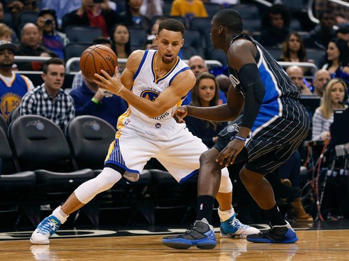 Curry 51 Poin dan Bikin Rekor Tembakan Tiga Angka, Warriors Kalahkan Magic Curry 51 Poin dan Bikin Rekor Tembakan Tiga Angka, Warriors Kalahkan Magic