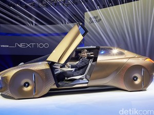 Mobil Mewah BMW di Atas Seri 7 dengan Teknologi Otonom Lahir 2021