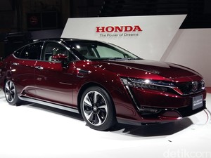 Honda Pasarkan Tiga Varian Clarity dengan Teknologi Berbeda