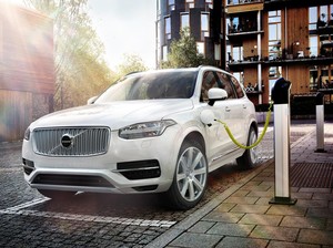 Volvo: Pengecasan Mobil Listrik Butuh Standarisasi