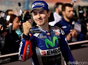 Lorenzo-Manajer Tim Ducati Saling Lempar Pujian