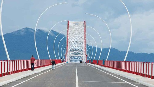Ada Jembatan Terpanjang di Kalimantan, Warga Tak Perlu Naik Feri