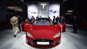 Tesla Akan Bangun Pabrik di China pada 2018