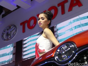 Si Cantik Toyota Jadi Miss Motor Show 2016