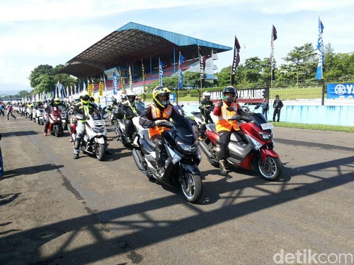 Pengguna Motor Berebut Masuk Komunitas Ini