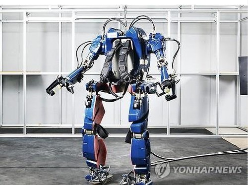 Keren, Hyundai Bikin Robot Mirip Iron Man