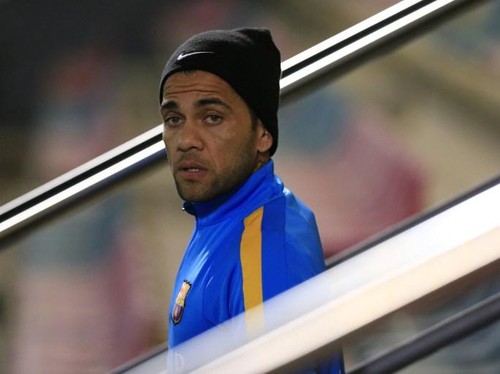 Dani Alves Segera ke Turin untuk Teken Kontrak dengan Juve