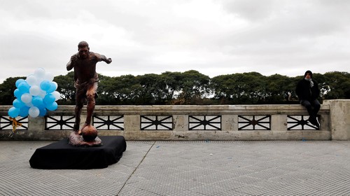 Patung Messi Diresmikan di Buenos Aires