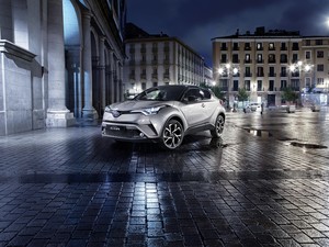 Toyota C-HR, Crossover Coupe yang Menawan