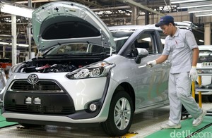 Melihat Produksi Toyota Sienta