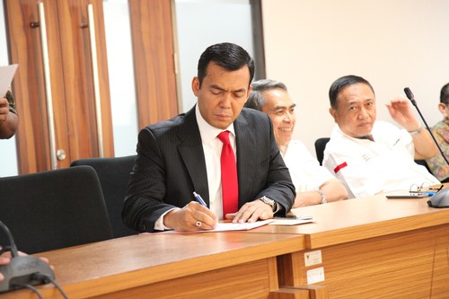 Silmy Karim Mau Bawa Barata Garap Bisnis Listrik 35.000 MW Silmy Karim Mau Bawa Barata Garap Bisnis Listrik 35.000 MW
