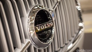 Volvo Akan Wujudkan Teknologi Komunikasi Mobil ke Mobil