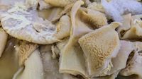 Babat sapi sering masuk dalam menu panganan khas Idul Adha. Tapi tahukah Anda bahwa babat memiliki kandungan vitamin, potasium, dan mineral lainnya yang bermanfaat untuk tubuh. Foto: iStock/Thinkstock