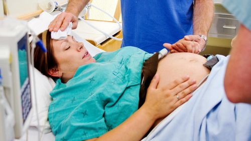 Peneliti AS Katakan Ibu-ibu Diperbolehkan Makan Jelang Bersalin