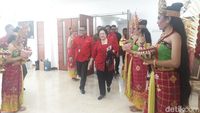 Megawati Puji Risma: Dia Bisa Turunkan Suhu Surabaya 2 Derajat
