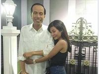 Viral Foto Gadis Peluk 'Jokowi', Ini Kata Istana