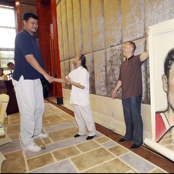 Nomor Punggung Yao Ming di Houston Rockets Pensiun