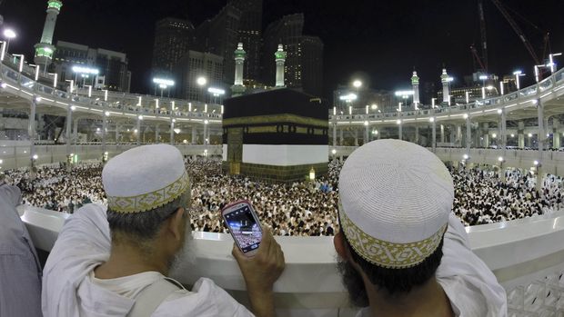 Bisnis menjalankan umroh dan haji dianggap menguntungkan oleh Sahrul Gunawan.