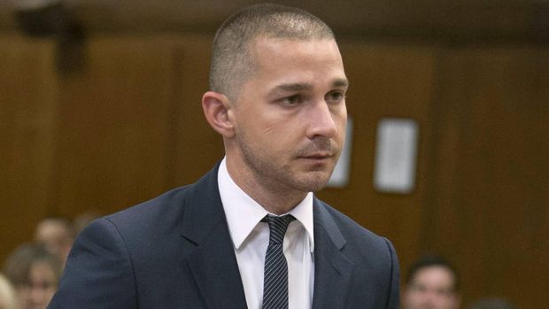 Shia Labeouf bahkan pernah masuk pengadilan Manhattan karena ulahnya.