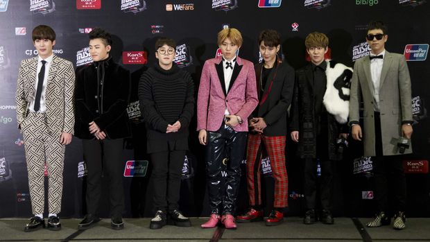 Zico merupakan pentolan boyband Korea Block B.