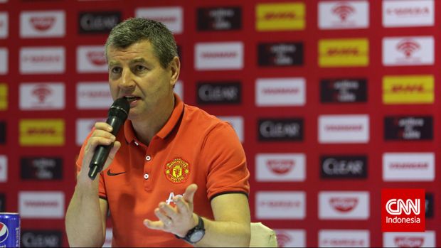 Denis Irwin mengaku kagum dengan Cristiano Ronaldo dan Zlatan Ibrahimovic.
