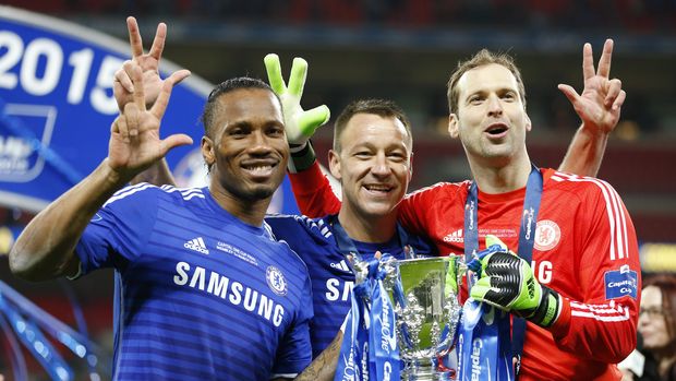 John Terry bersama Petr Cech dan Didier Drogba di musim terakhir Cech dan Drogba pada 2015.