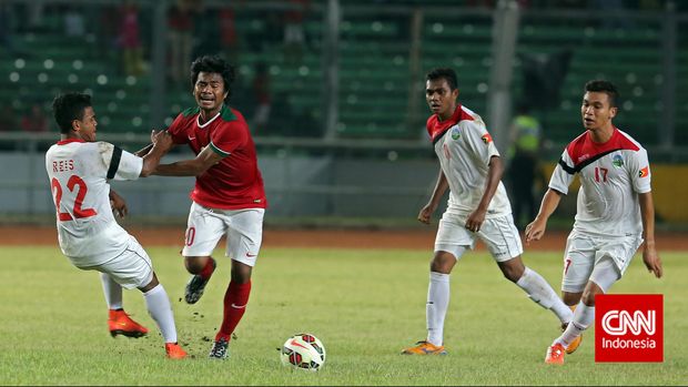 Manajemen Selangor FA tengah mengupayakan agar Evan Dimas dan Ilham Udin (tengah) bisa terbang ke Malaysia.