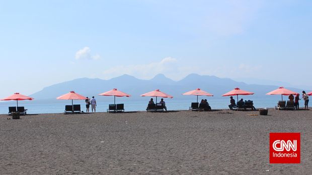 Pantai Boom Banyuwangi Keindahan Alam Plus Pasir Berkhasiat