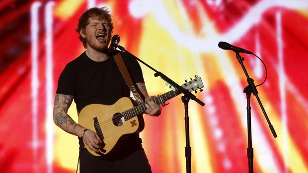 Ed Sheeran pernah ditolak manggung di sebuah pub.