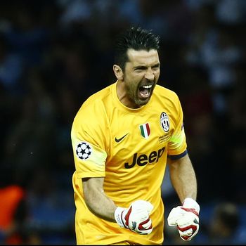 Casillas Mengaku Lebih Beruntung Dibandingkan Buffon