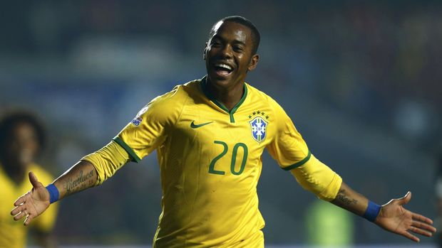 Mantan striker Timnas Brasil, Robinho, dinyatakan bersalah atas kasus pemerkosaan. (