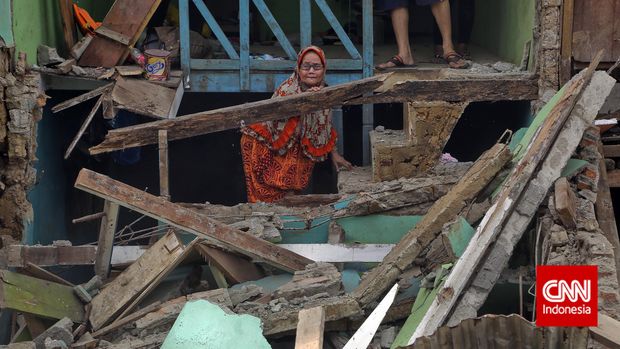 Todung Samakan Penggusuran Ahok dengan Era Ali Sadikin