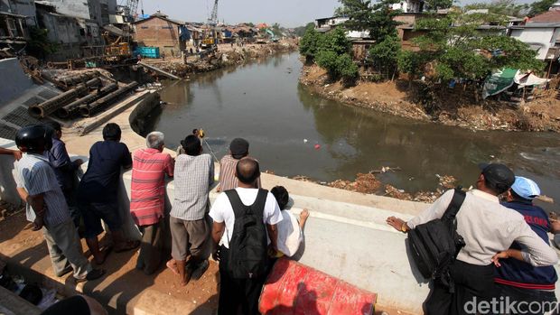 MA Legalkan Penggusuran Kampung Pulo karena Sesuai Peraturan