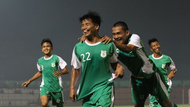 PSMS Medan menang 1-0 atas Persita sebelum kerusuhan terjadi.