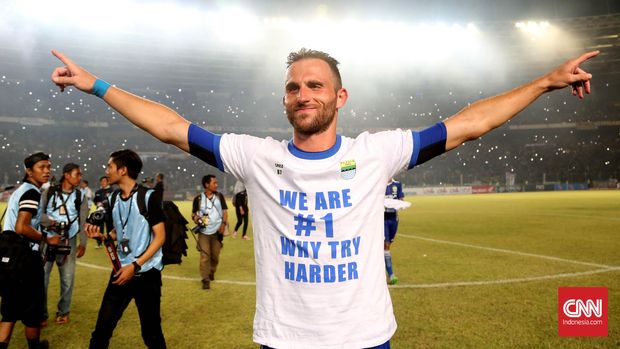 Spasojevic memiliki pengalaman merumput di Indonesia sejak 2011.