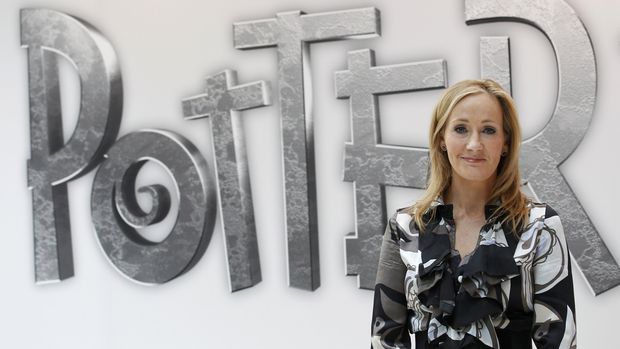 JK Rowling masih setia meneruskan kisah Harry Potter.