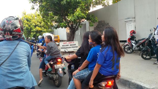Pak Ridwan Kamil, Bobotoh Banyak Melanggar Nih!
