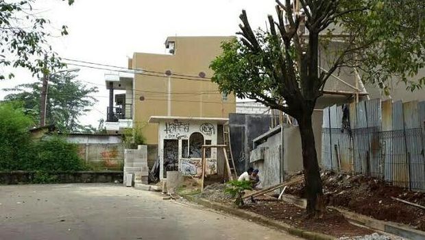 Ramai di Path, Rumah Deni di Bintaro ini Dikurung Tembok Oleh Sekelompok Orang