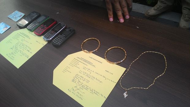 Pembantu Kemudian Diperdaya Untuk Mengambil Harta Benda Majikannya