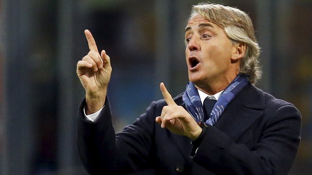 Roberto Mancini berminat melatih PSG yang bertabur bintang.