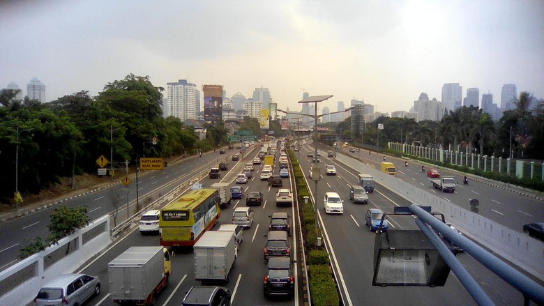 Jasa Marga: Volume Lalu Lintas Arus Natal dan Tahun Baru di Tol 2,6 Juta Kendaraan