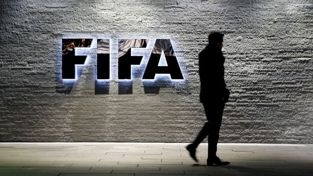 FIFA mengancam membekukan Persikabo terkait masalah tunggakan gaji.